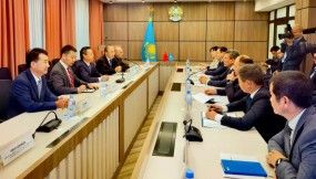  張鐵強(qiáng)帶隊(duì)赴哈薩克斯坦開展經(jīng)貿(mào)合作活動